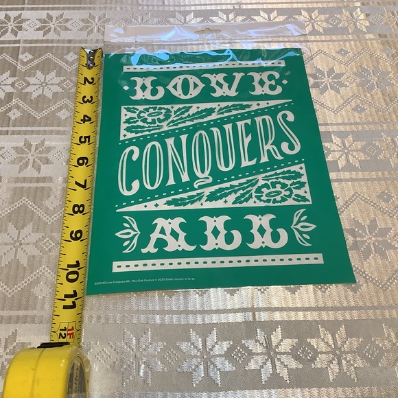 Chalk Couture Transfer - Love Conquers All - Picture 3 of 4